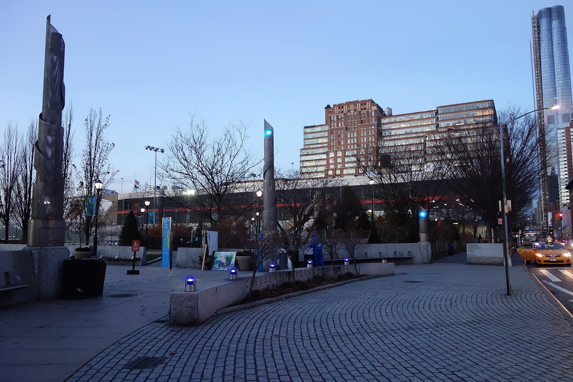 Chelsea Waterside Pk td (2018-12-19) 004 - Central Promenade